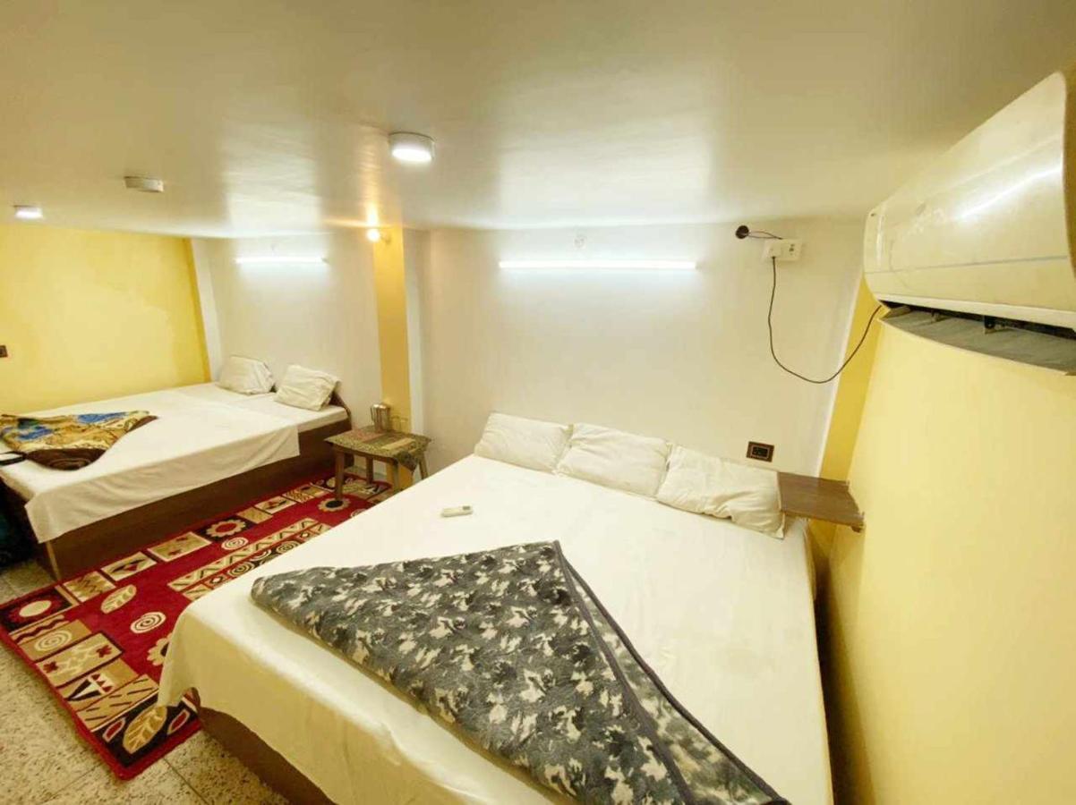 Ganga Guest House Варанаси Екстериор снимка